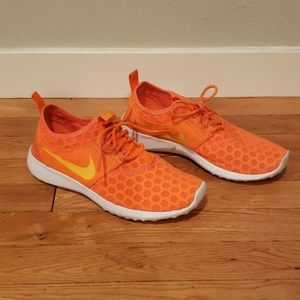 Nike Free Run Size 7 Women Orange